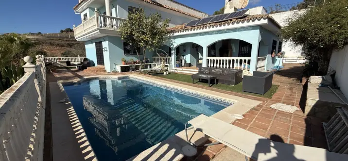 Sale of detached villa in Mijas Golf 0