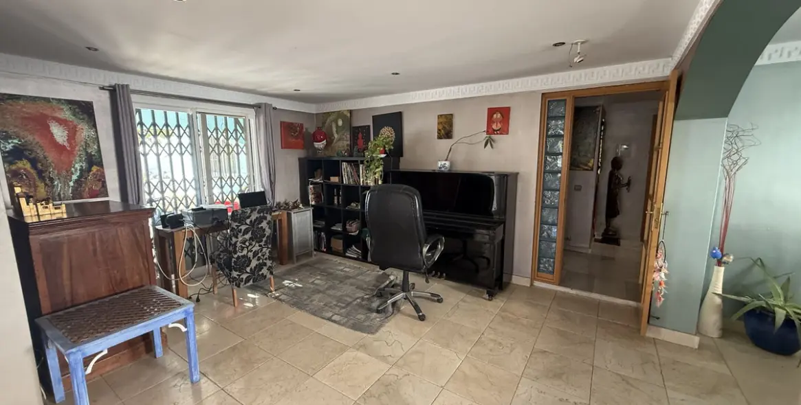 Sale of detached villa in Mijas Golf 20