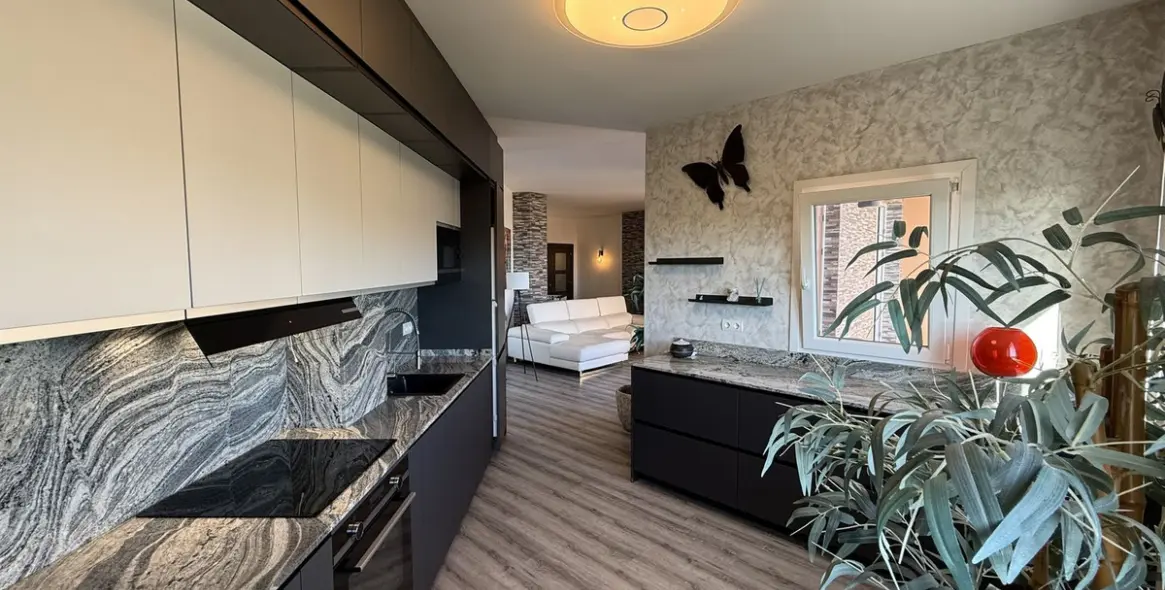 Sale of middle floor apartment in Estepona (district Estepona) 4