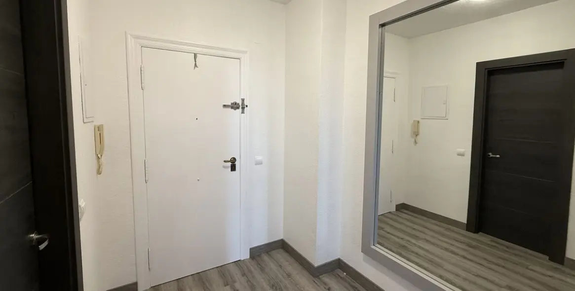 Продажа апартаментов на среднем этаже в Estepona 17