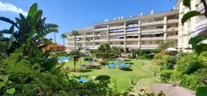 Sale of ground floor apartment in The Golden Mile 0