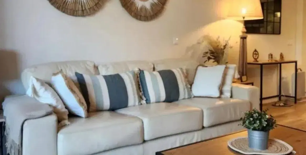 Sale of ground floor apartment in The Golden Mile 4