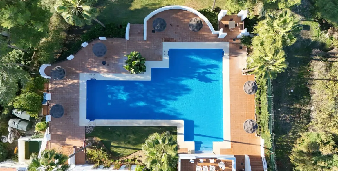 Продажа пентхауса в Nueva Andalucía 32