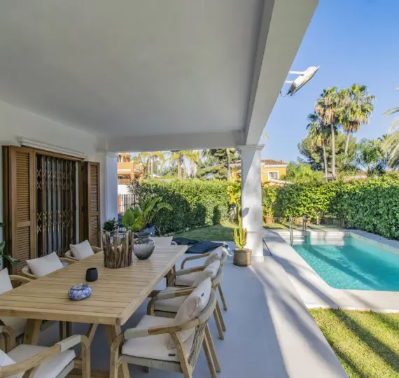 Detached villa R5001352