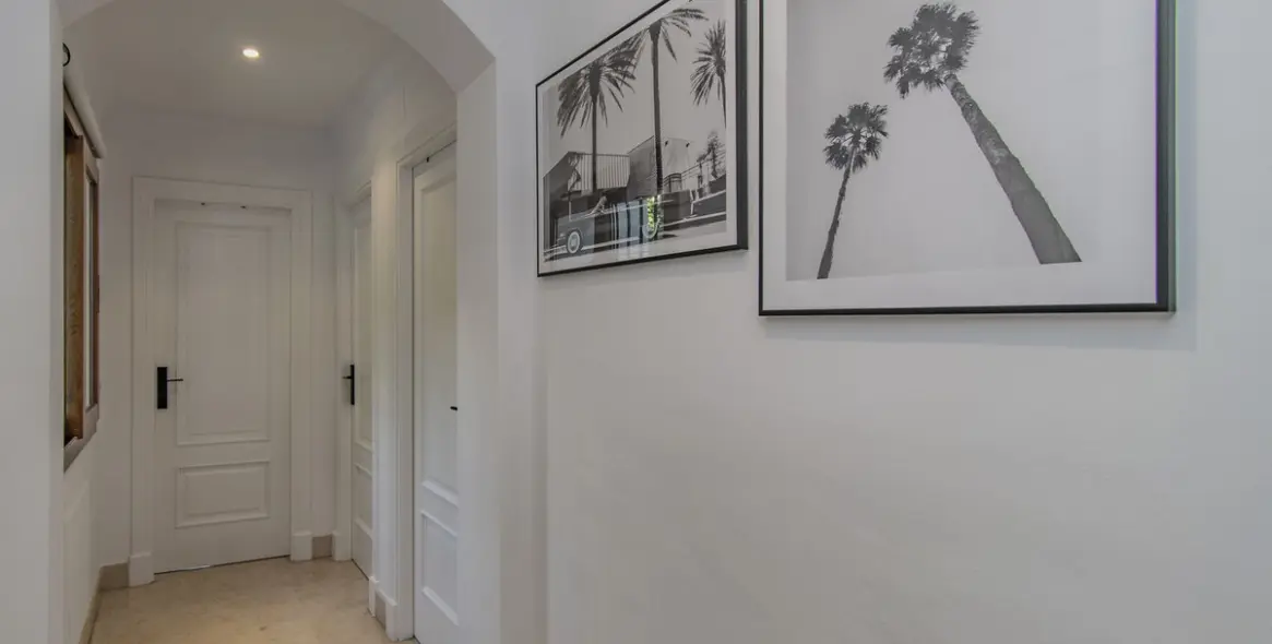 Sale of detached villa in Nagüeles 20