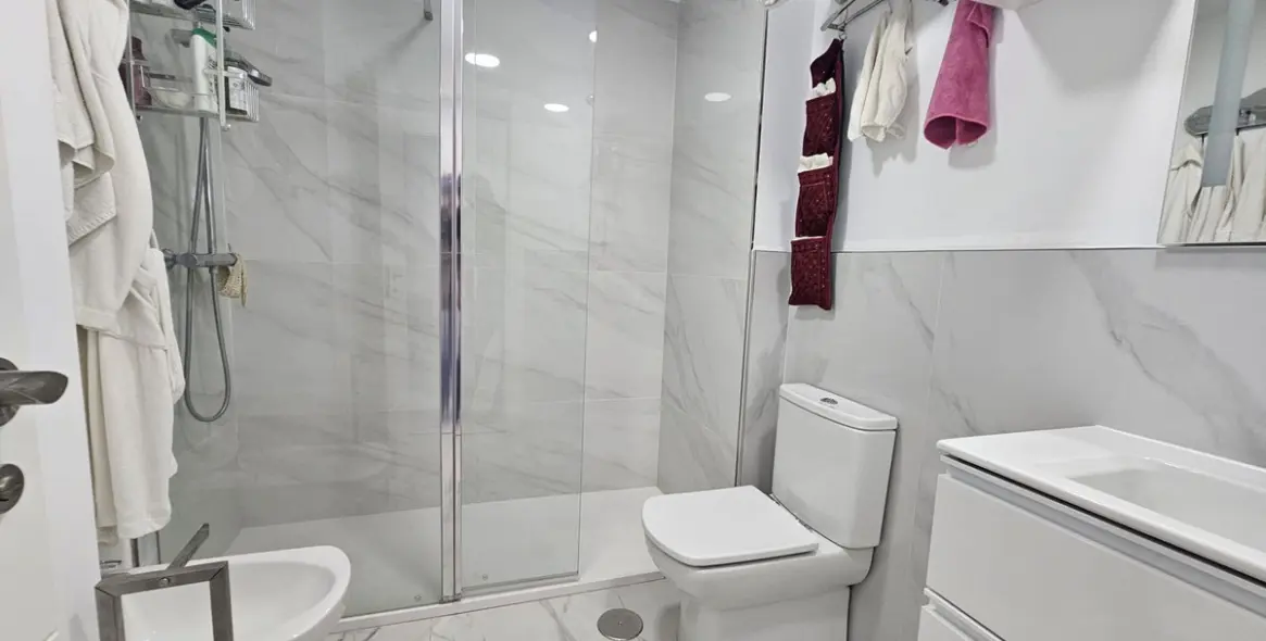 Продажа апартаментов на среднем этаже в Fuengirola 11