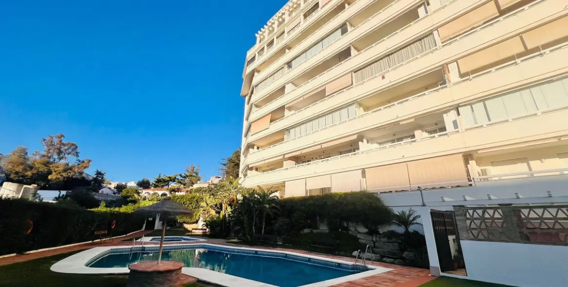 Продажа апартаментов на среднем этаже в Marbella 1
