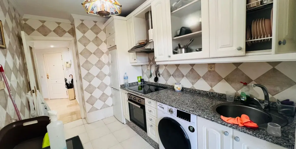 Продажа апартаментов на среднем этаже в Marbella 7