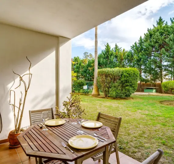 Sale of ground floor apartment in Marbella