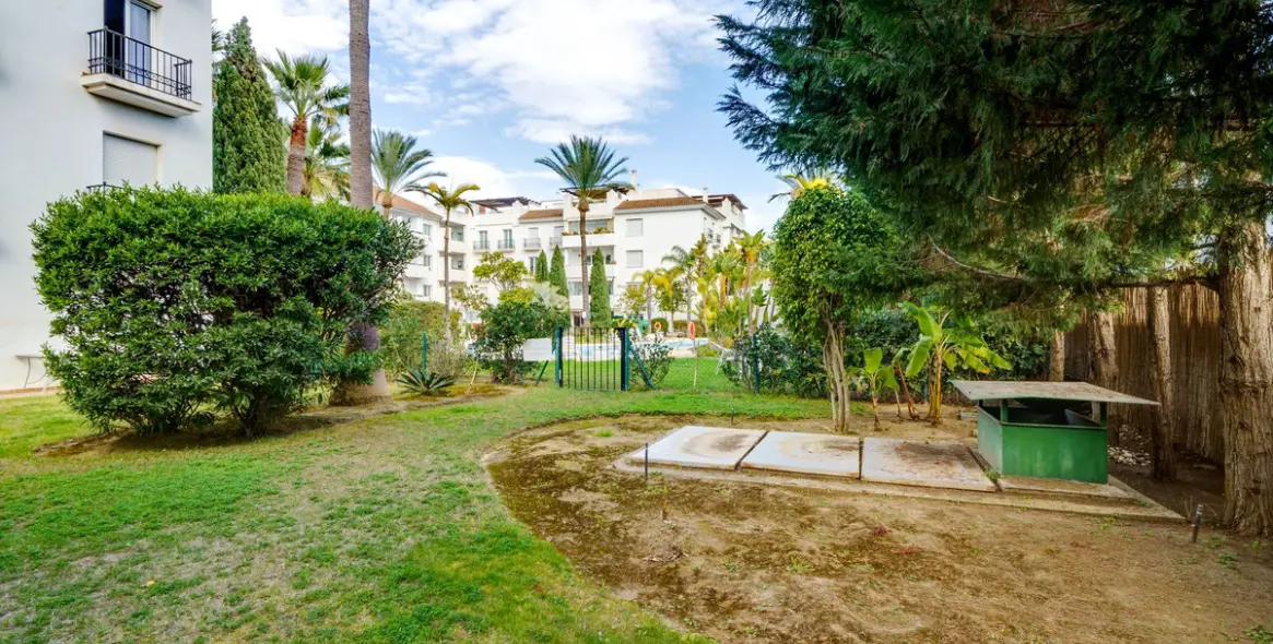 Sale of ground floor apartment in Marbella 15
