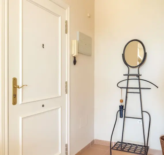 Продажа апартаментов на среднем этаже в La Mairena