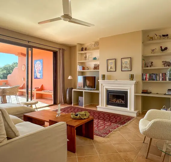 Продажа апартаментов на среднем этаже в La Mairena