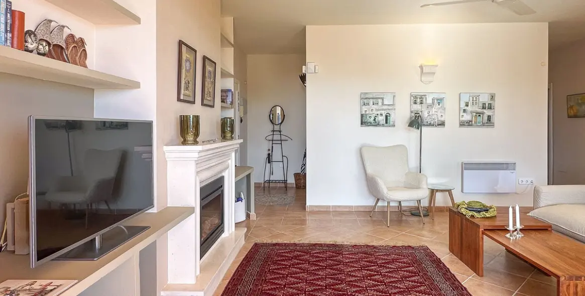 Продажа апартаментов на среднем этаже в La Mairena 11