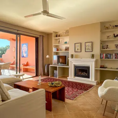 Venta de apartamento en planta media en La Mairena