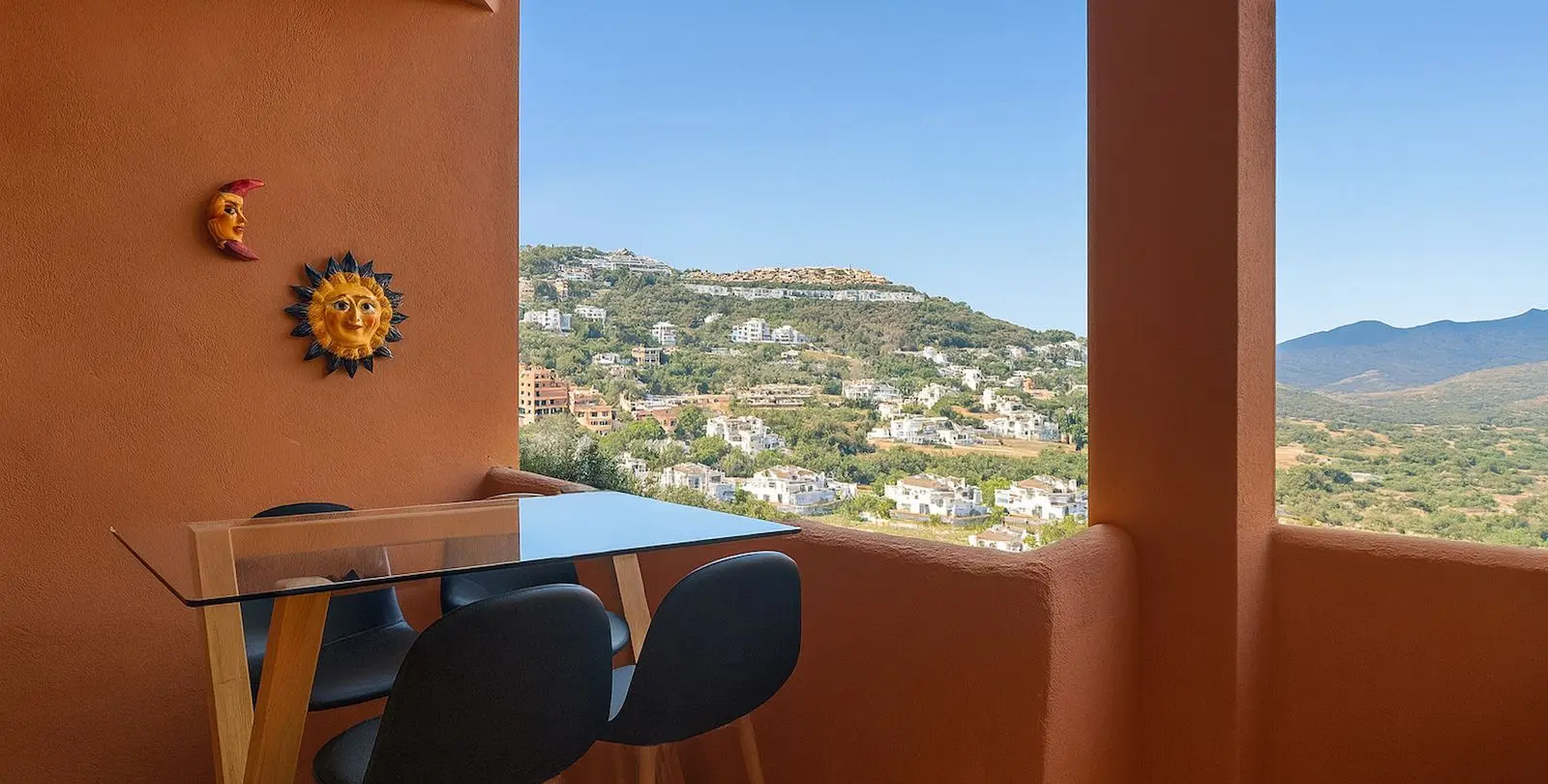Venta de apartamento en planta media en La Mairena 31