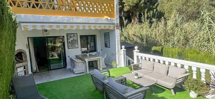 Продажа таунхауса в Calahonda 1