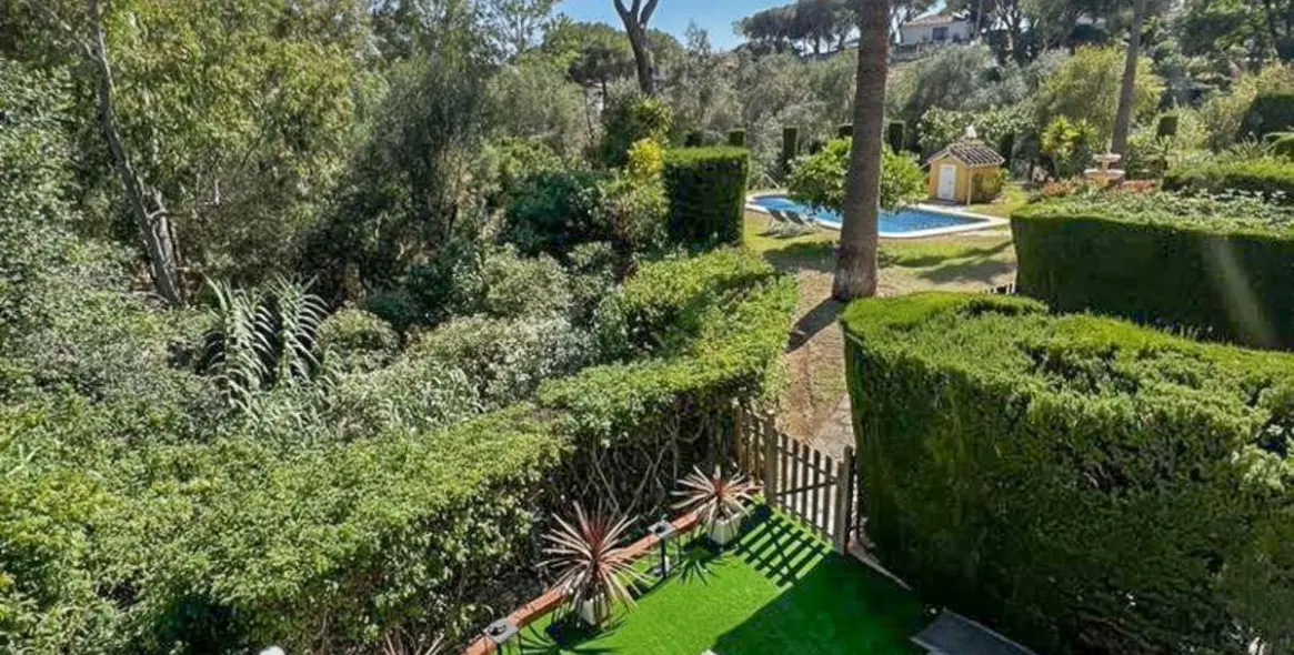 Продажа таунхауса в Calahonda 9