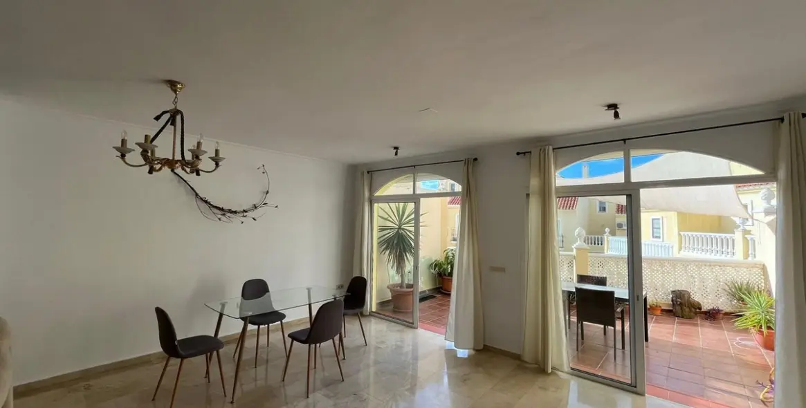 Продажа таунхауса в Estepona 4