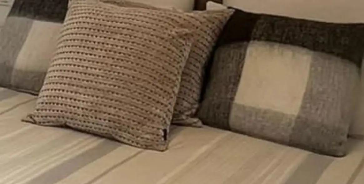 Sale of middle floor apartment in Nueva Andalucía 1