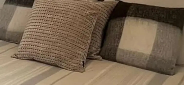 Sale of middle floor apartment in Nueva Andalucía 0