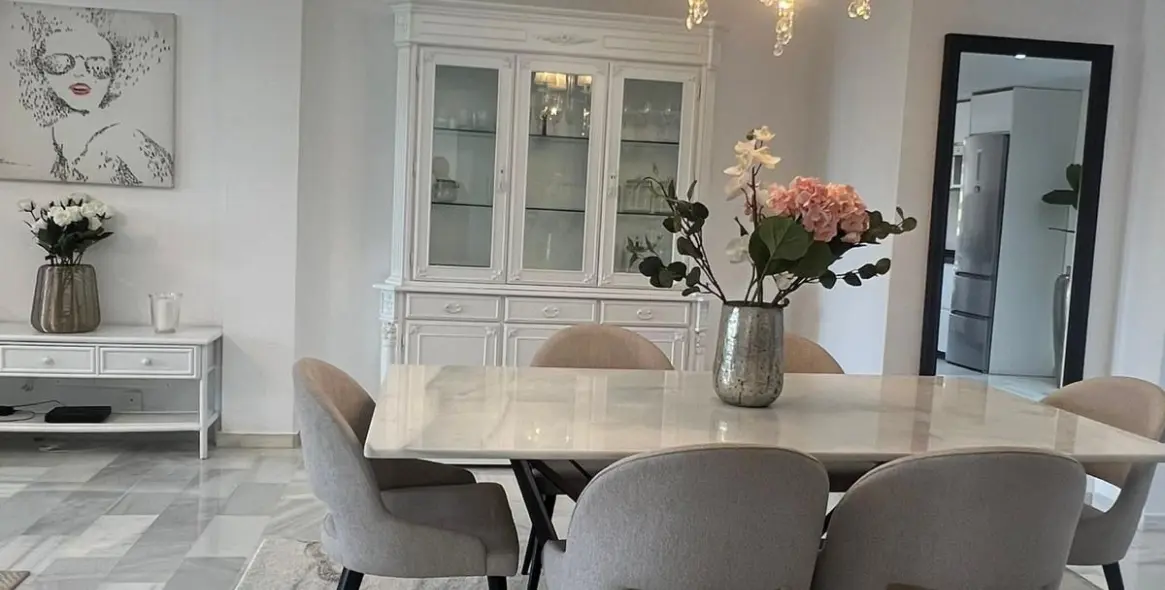 Sale of middle floor apartment in Nueva Andalucía 6