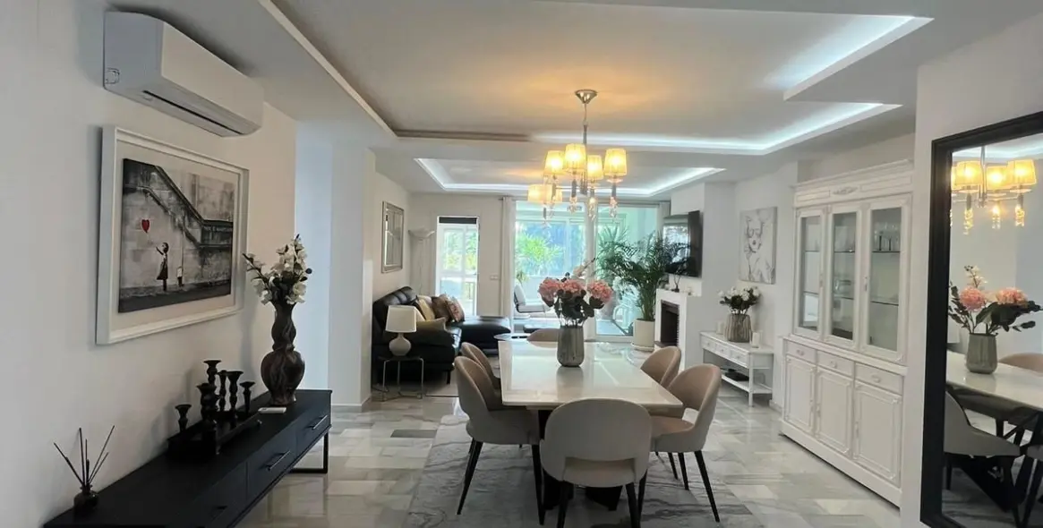 Sale of middle floor apartment in Nueva Andalucía 9