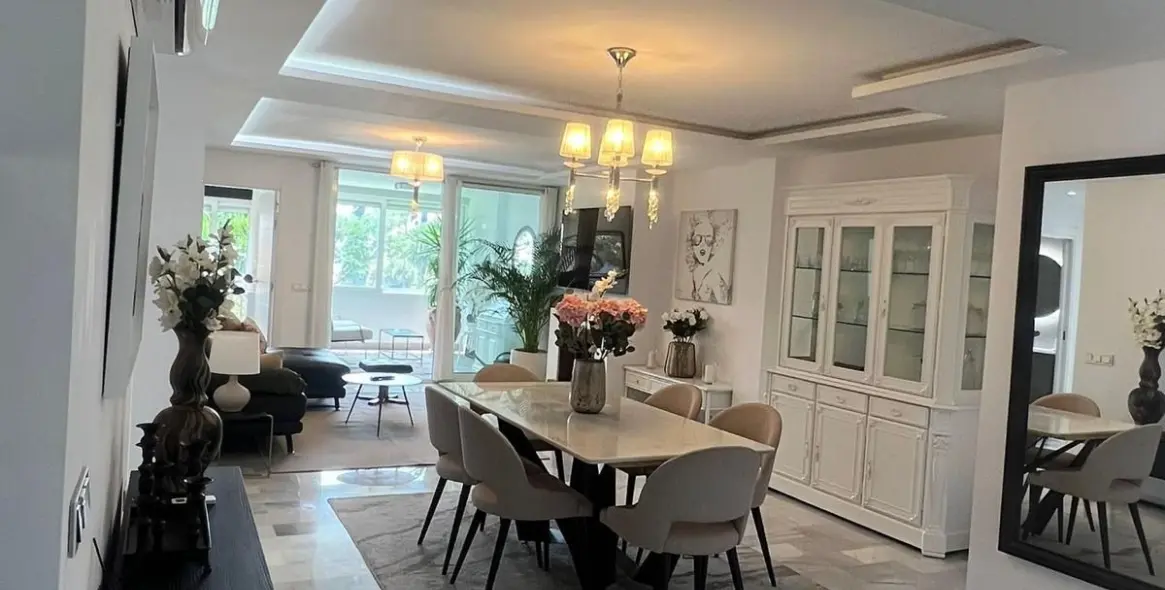 Sale of middle floor apartment in Nueva Andalucía 15