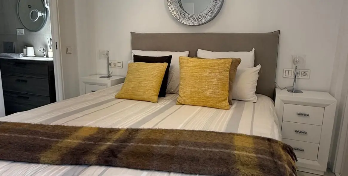 Sale of middle floor apartment in Nueva Andalucía 20