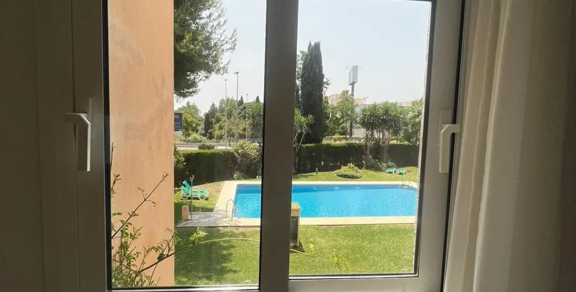 Продажа апартаментов на среднем этаже в Nueva Andalucía 26