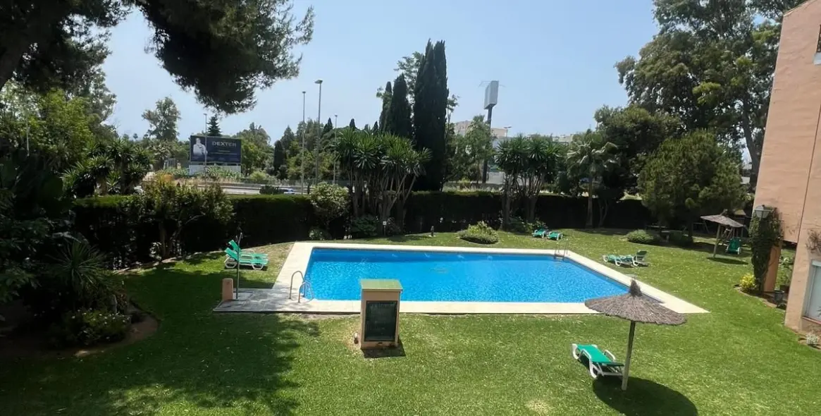 Продажа апартаментов на среднем этаже в Nueva Andalucía 35