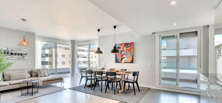 Sale of middle floor apartment in Nueva Andalucía 0