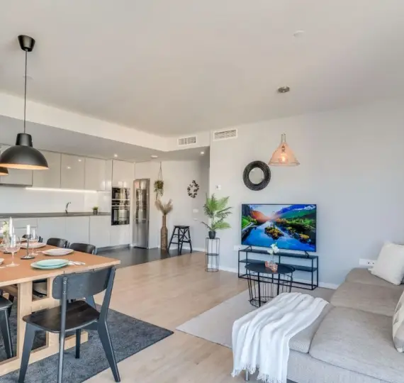 Sale of middle floor apartment in Nueva Andalucía