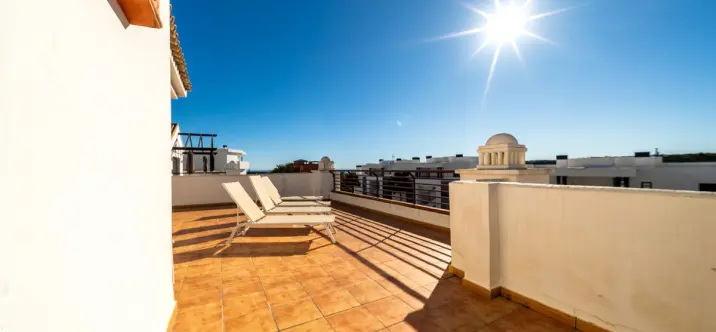 Продажа пентхауса в Casares Playa 1