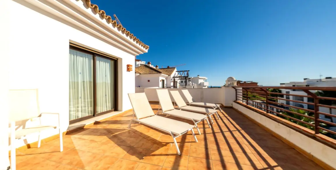 Продажа пентхауса в Casares Playa 3