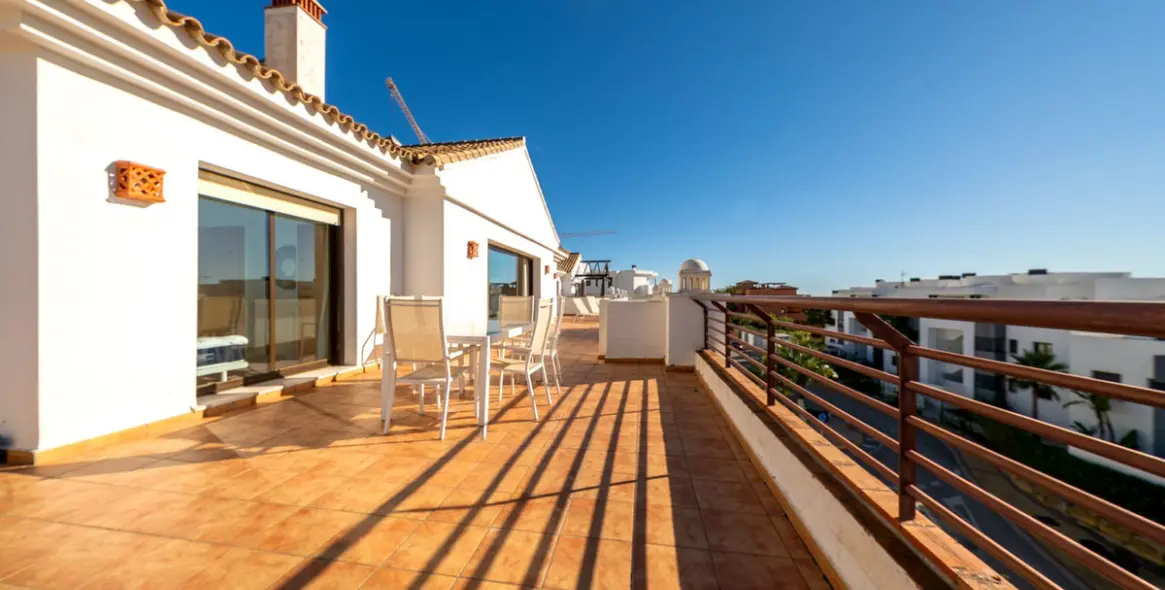 Продажа пентхауса в Casares Playa 5
