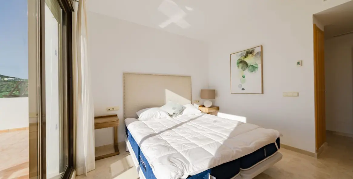 Продажа пентхауса в Casares Playa 18