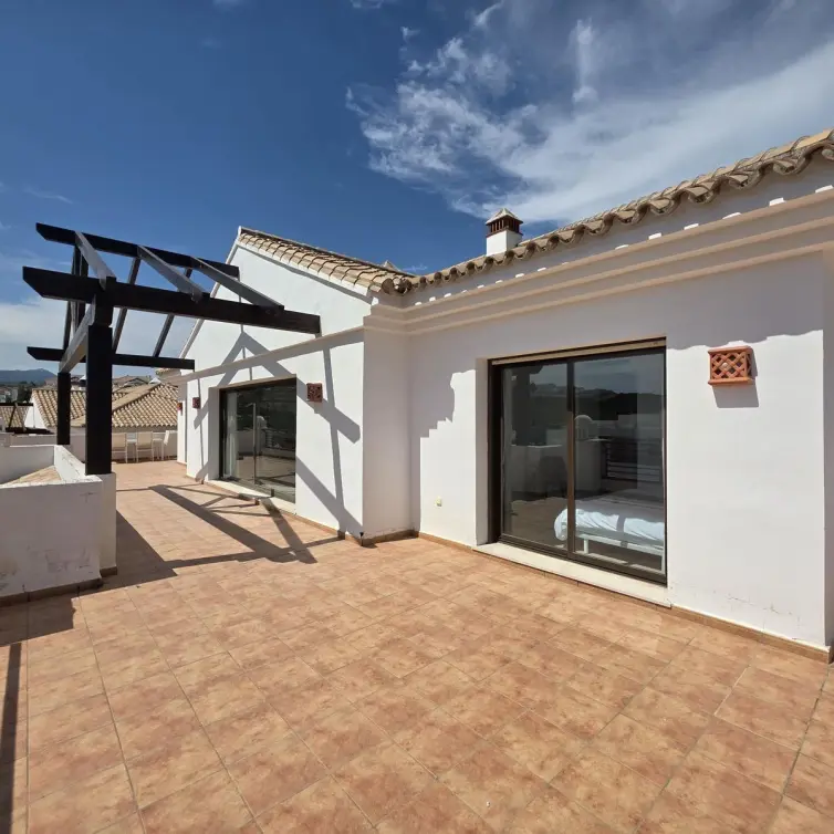 Продажа пентхауса в Casares Playa