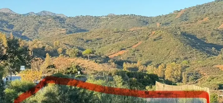 Продажа  жилого участка в Elviria 1