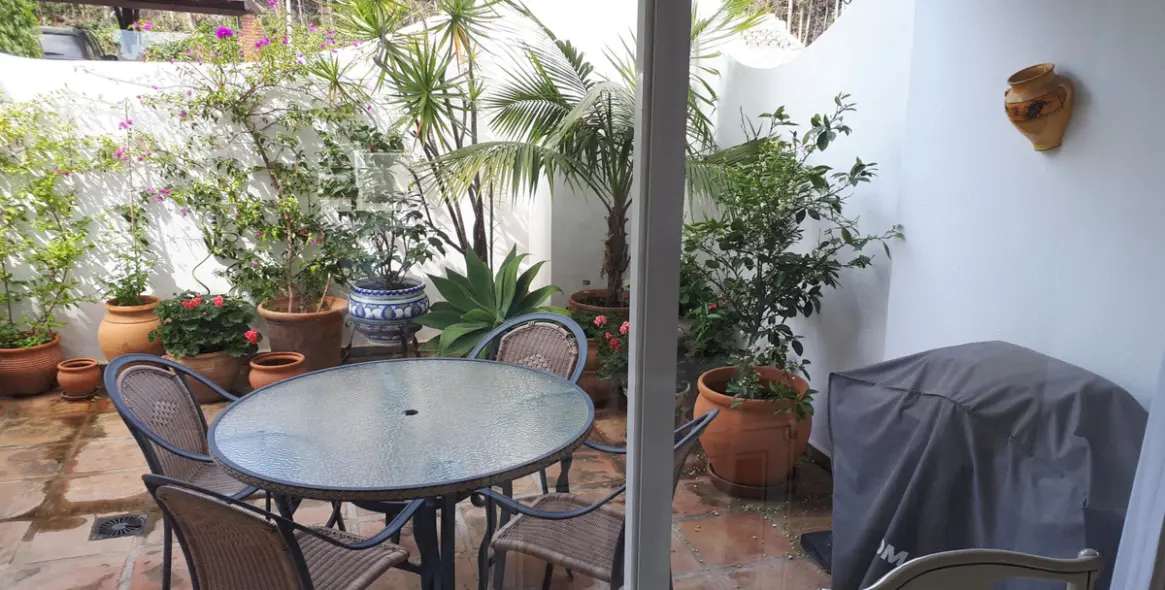 Sale of semi-detached house in Miraflores 5