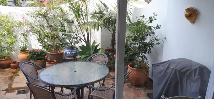 Venta de casa pareada en Miraflores 4