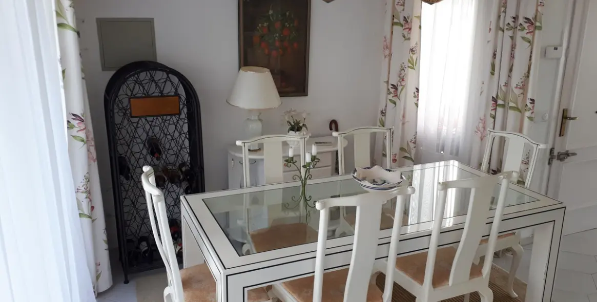 Sale of semi-detached house in Miraflores 14