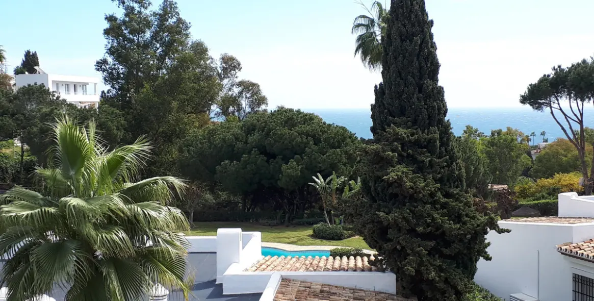 Sale of semi-detached house in Miraflores 39