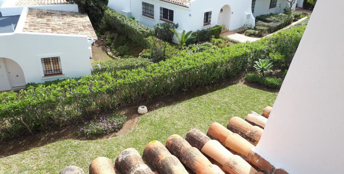 Sale of semi-detached house in Miraflores 48