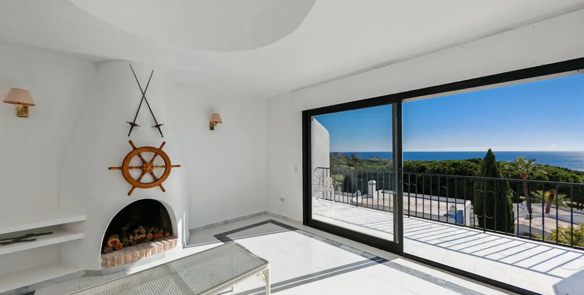 Sale of townhouse in Cabopino 1