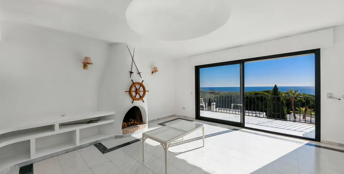 Sale of townhouse in Cabopino 3