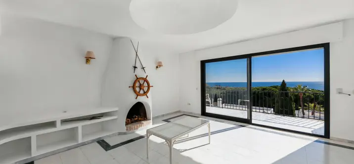 Sale of townhouse in Cabopino 2