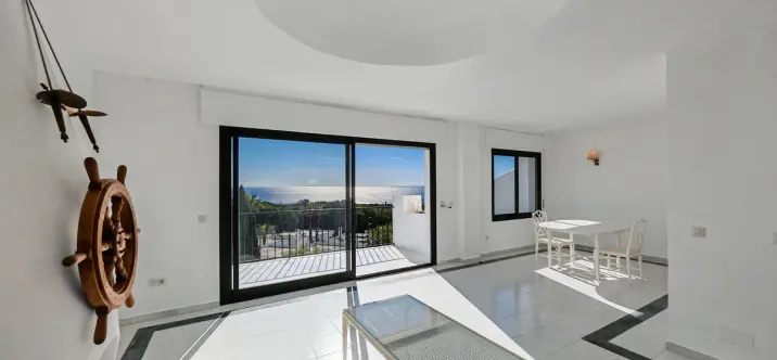 Sale of townhouse in Cabopino 3