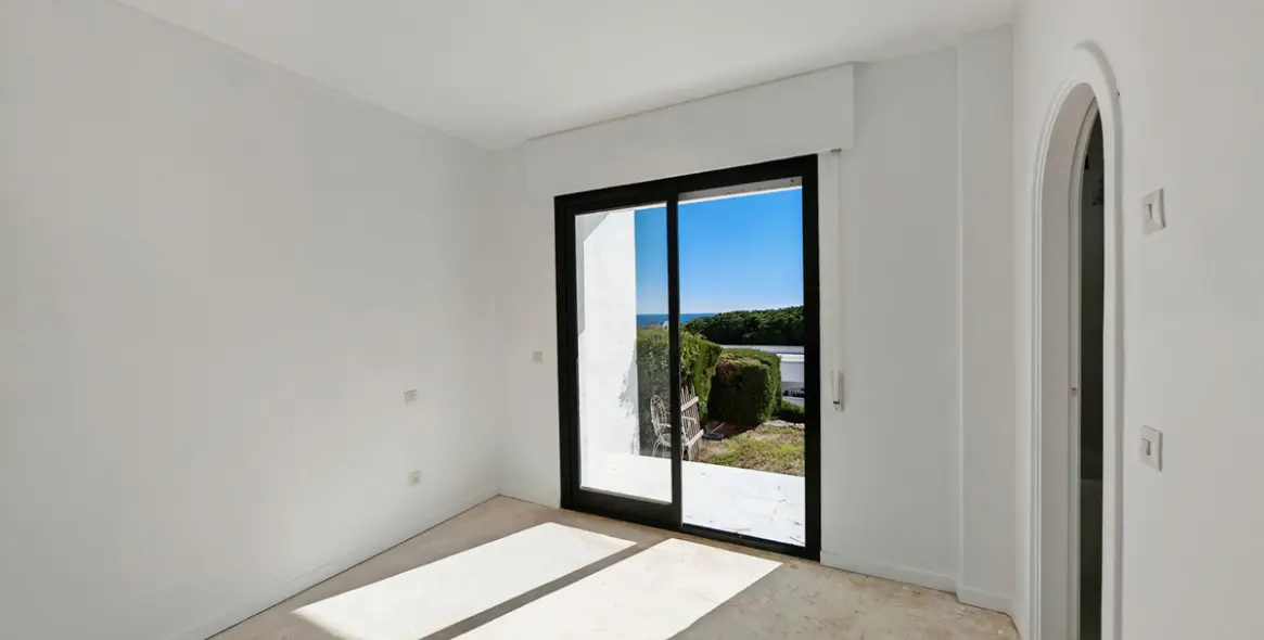 Sale of townhouse in Cabopino 8