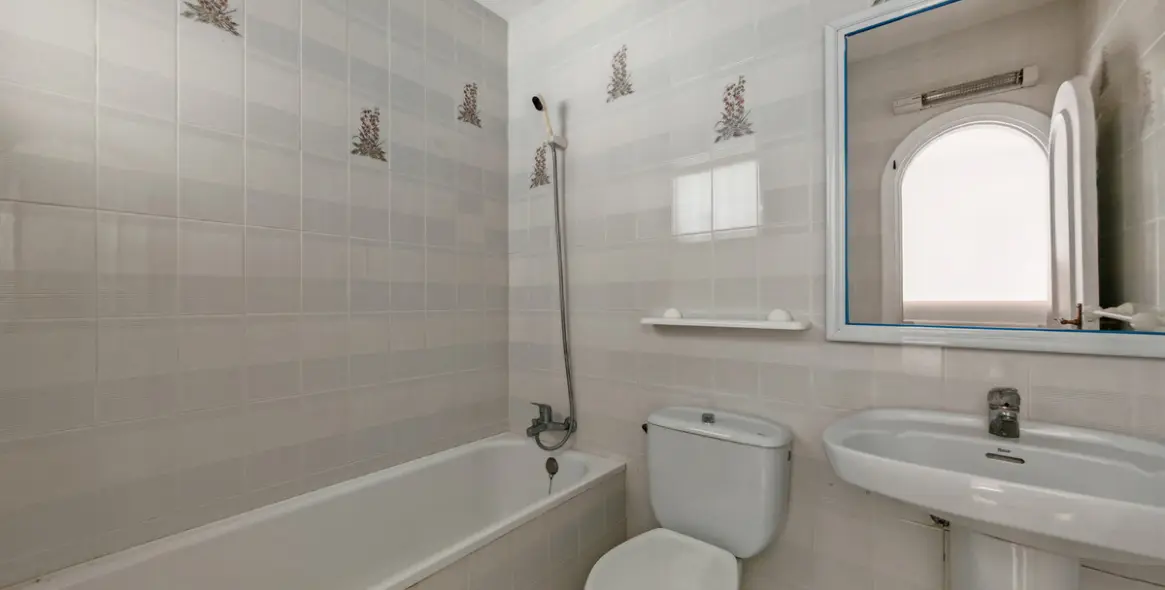 Sale of townhouse in Cabopino 9