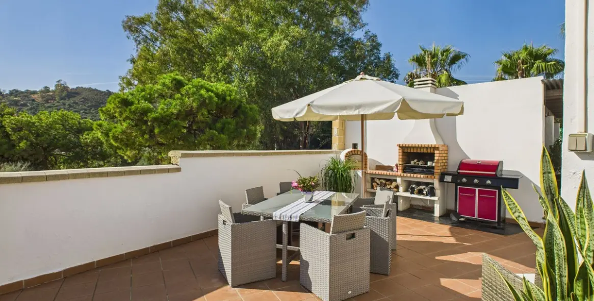 Venta de villa independiente en Estepona 2